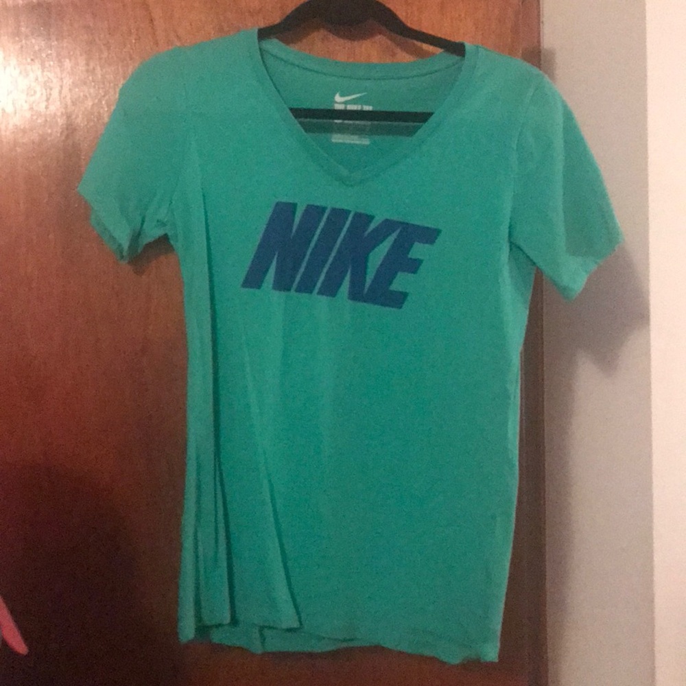 Nike tee shirt